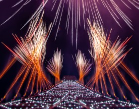 Photo d'artifice tiré depuis la tour Eiffel
